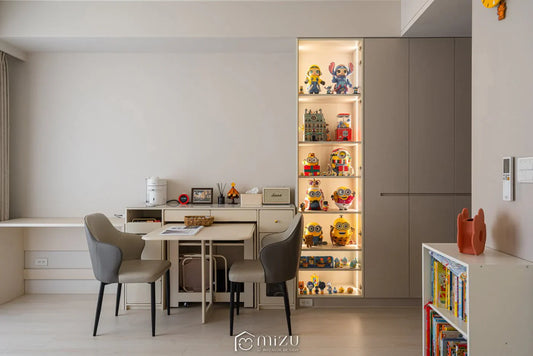 客廳與展示櫃空間實景 | GL6101 瑪格朗淺橡 木地板 | 明峻地板